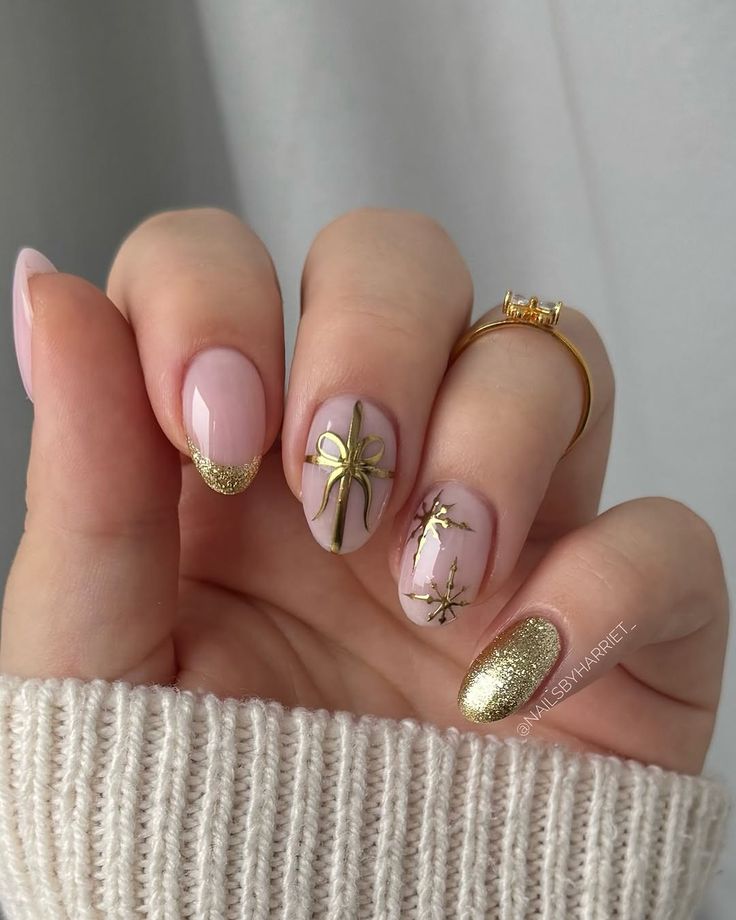 beautiful-christmas-nails
