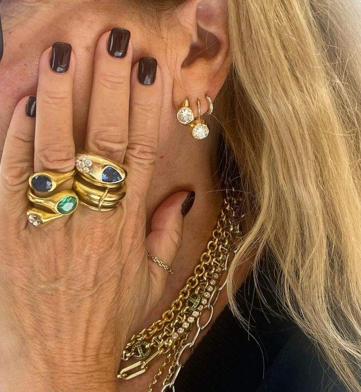 chocolate-brown-nails