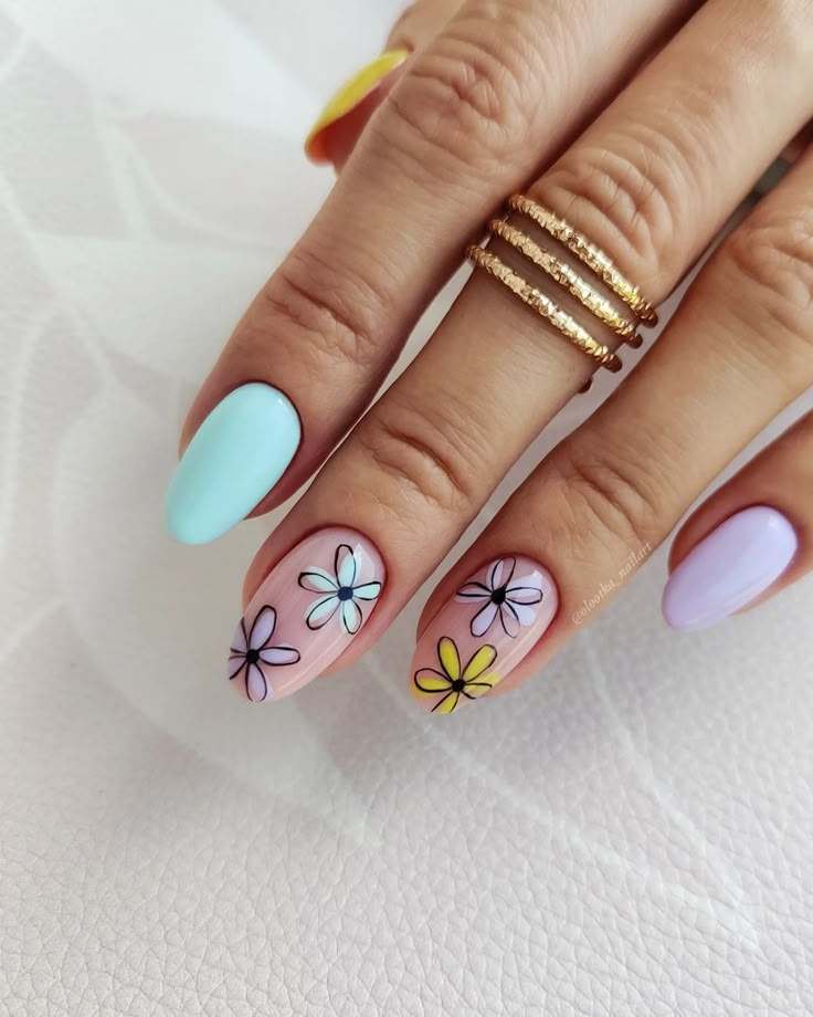 Retro-floral-nails
