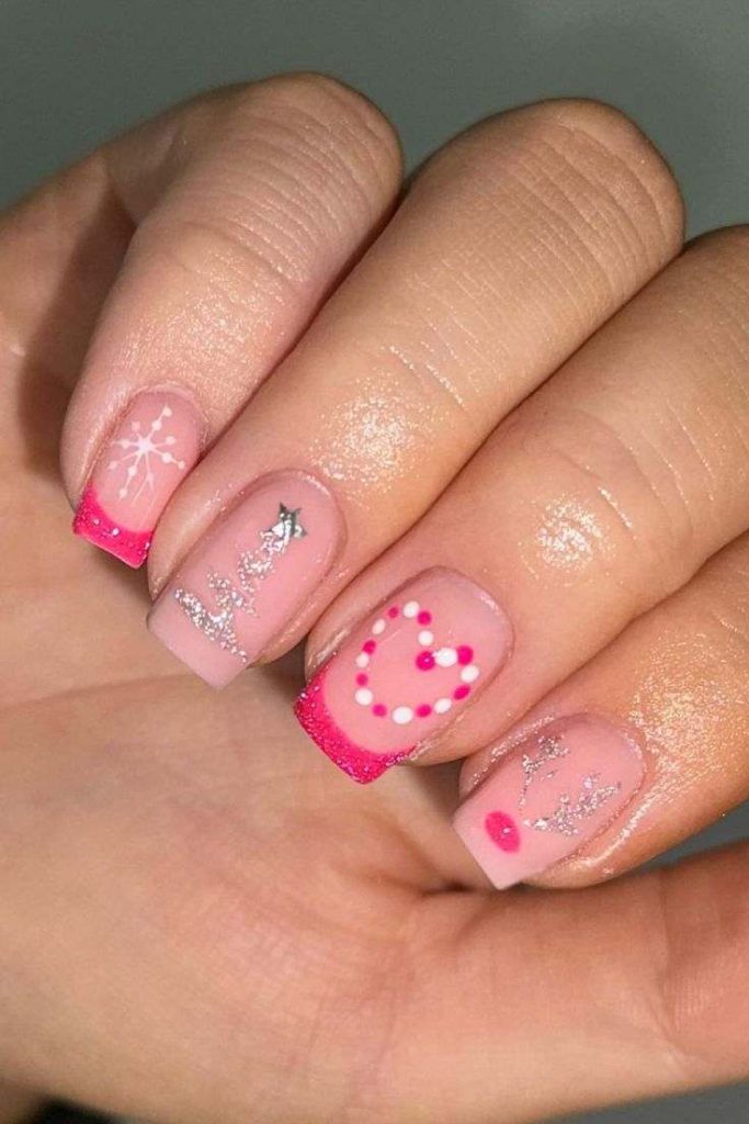 Christmas-nails-2025