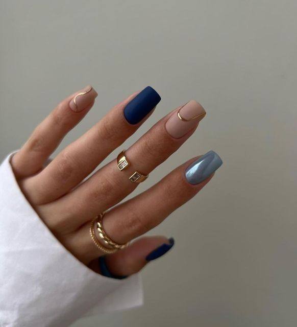 Beautiful-Square-winter-nail-ideas