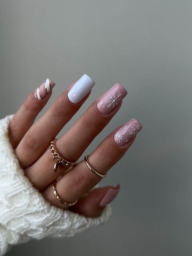 Trendy-Square-winter-nail-ideas