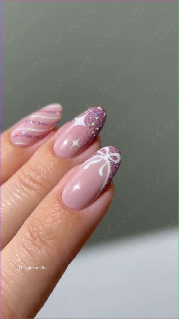Pink-christmas-nail-ideas-2025