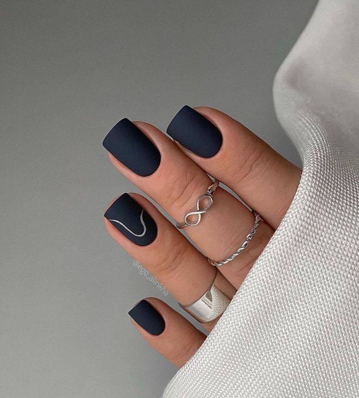 Square-winter-nail-ideas