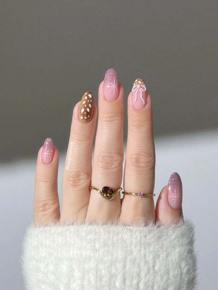 Christmas-nails-2025