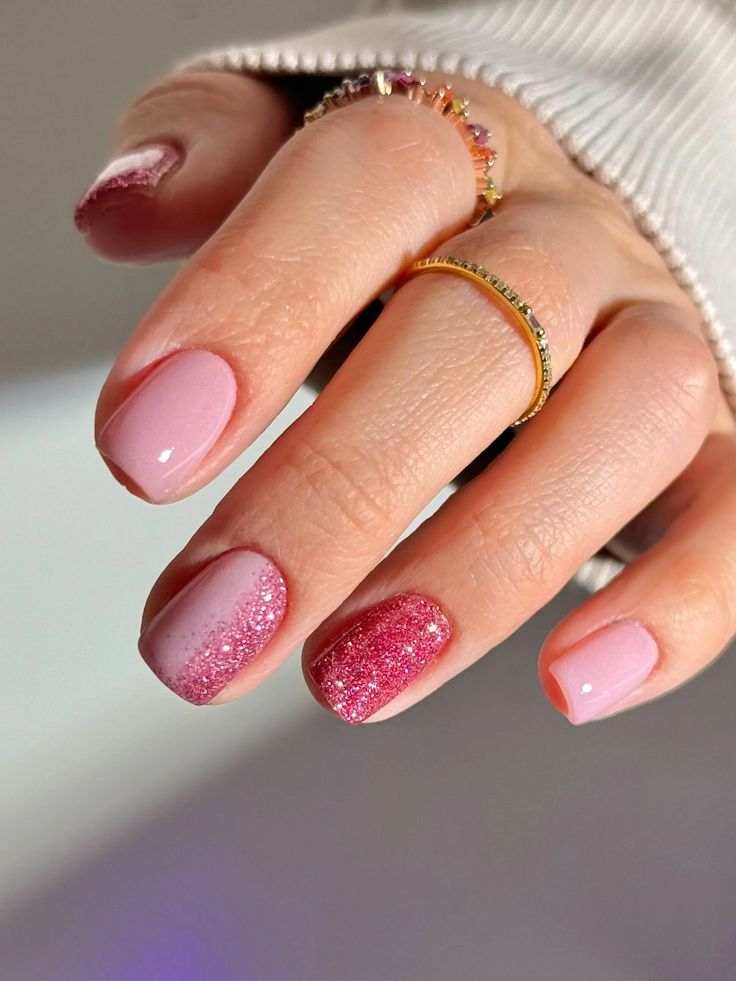 Cute-Short-pink-spring-nail-ideas