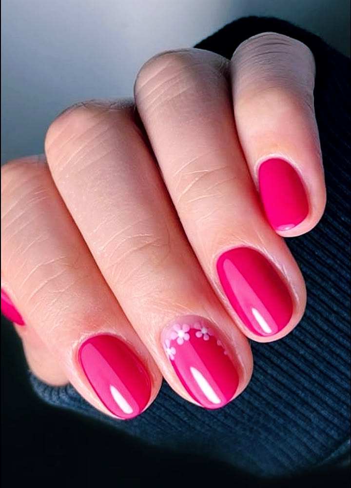 Cute-Short-pink-spring-nail-ideas