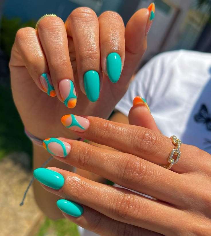 Classy-Teal-summer-pool-party-nail-ideas