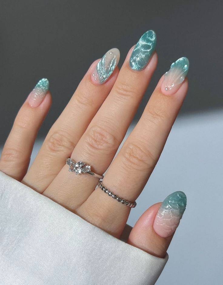 stunning-Teal-summer-nail-ideas